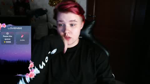 Snapshot of husk_ryan chatting on January 17, 4:17 am Ryan online show from January 17, 4:17 am