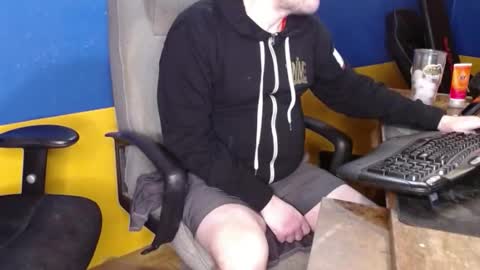 Huskyguy online show from February 9, 4:27 am