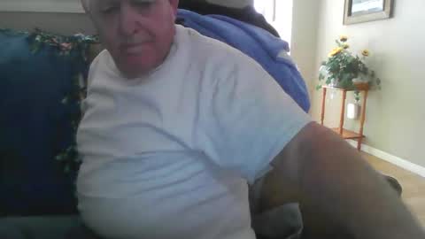 Snapshot of hvl13 chatting on December 31, 5:07 pm hvl13 online show from December 31, 5:07 pm