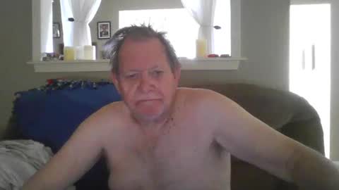 Snapshot of hvl13 chatting on February 7, 7:49 pm hvl13 online show from February 7, 7:49 pm