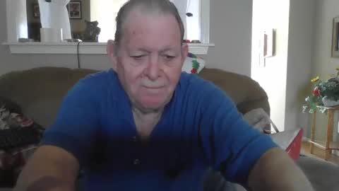 Snapshot of hvl13 chatting on October 24, 7:32 pm hvl13 online show from October 24, 7:32 pm