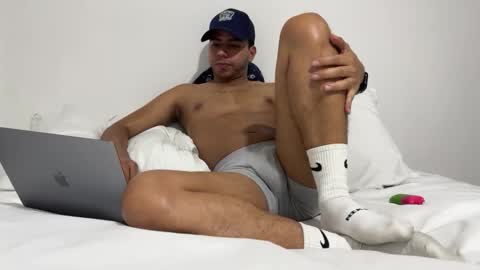 hvm20 online show from December 3, 4:42 am