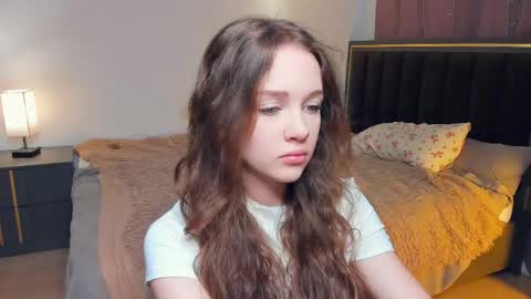 Lily online show from April 26, 7:17 am