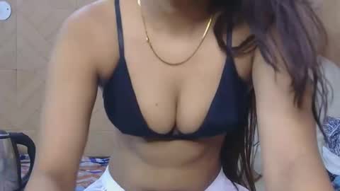 Snapshot of hy_siry chatting on April 18, 6:39 am Siry online show from April 18, 6:39 am