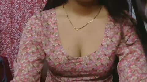 Snapshot of hy_siry chatting on May 5, 6:32 am Siry online show from May 5, 6:32 am