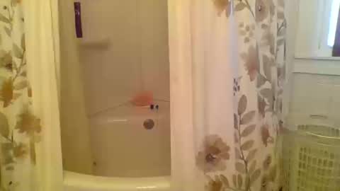 hydiejo777 online show from October 16, 1:23 pm