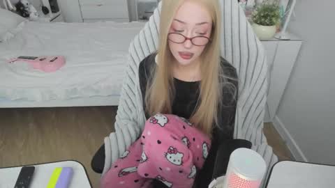 maru online show from December 3, 7:49 am