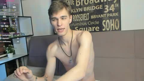 hyper_muse online show from April 25, 1:41 pm