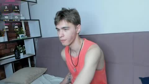 hyper_muse online show from May 3, 1:28 pm