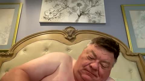 Snapshot of hypnotizing4u chatting on March 30, 12:39 pm hypnotizing4u online show from March 30, 12:39 pm