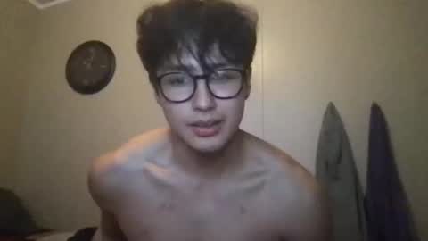 hyunluv online show from November 10, 6:45 am