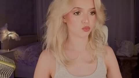 Joselle online show from May 9, 10:37 pm