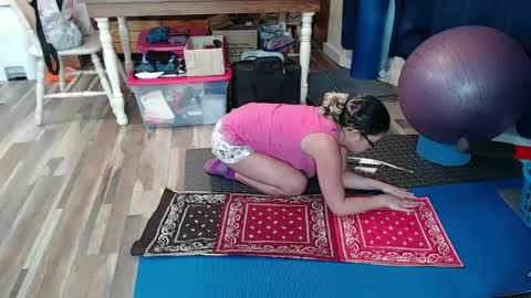 ShortStuff online show from February 7, 10:20 pm