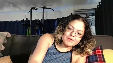 ShortStuff online show from February 23, 5:18 pm