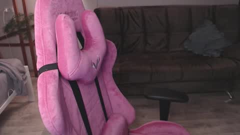 elisabeth online show from December 16, 10:53 am