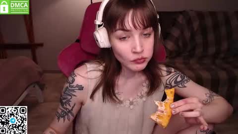 elisabeth online show from February 2, 7:45 pm