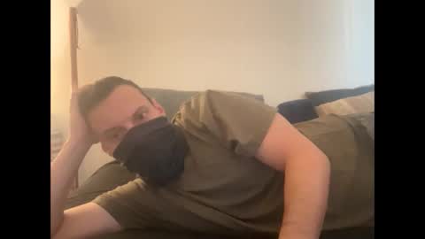 i o ro online show from December 3, 11:57 pm