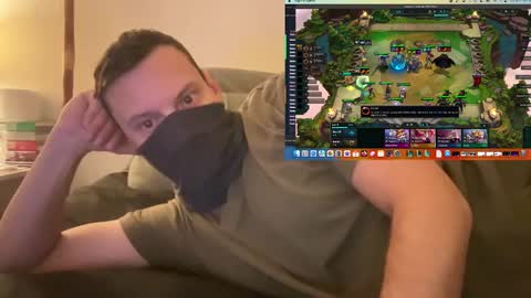 i o ro online show from December 4, 6:55 am