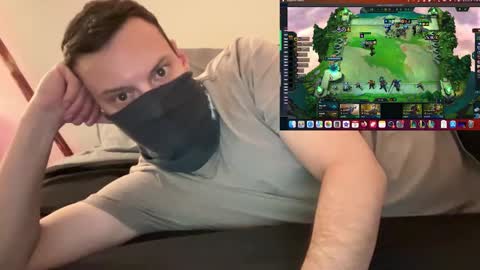 i o ro online show from December 10, 7:58 am