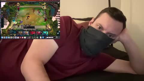 i o ro online show from December 11, 3:24 am