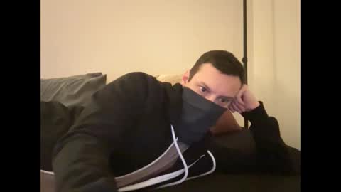 i o ro online show from December 17, 4:01 am