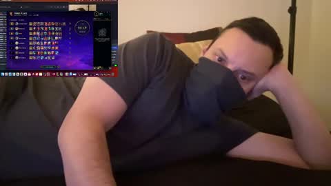 i o ro online show from December 24, 8:00 am