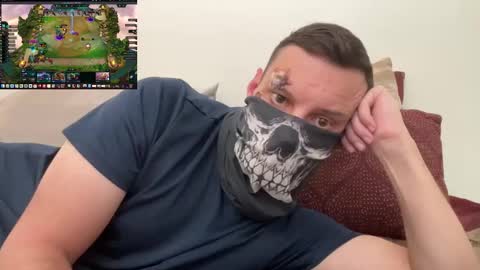 i o ro online show from October 31, 5:08 am