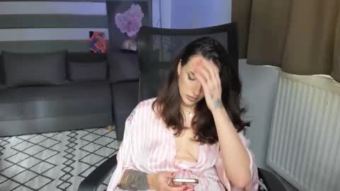 Snapshot of iamababygal chatting on October 18, 8:04 am Baby Gal online show from October 18, 8:04 am