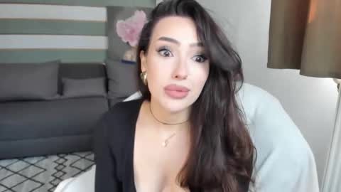 Snapshot of iamababygal chatting on June 1, 6:37 am Baby Gal online show from June 1, 6:37 am