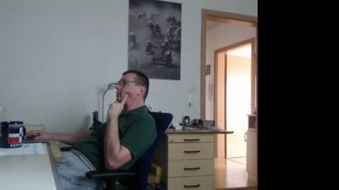 Snapshot of iamachim chatting on May 6, 8:19 am iamachim online show from May 6, 8:19 am