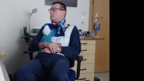 Snapshot of iamachim chatting on May 7, 7:03 am iamachim online show from May 7, 7:03 am