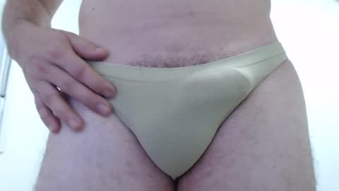 Snapshot of iamakingston chatting on January 1, 9:52 pm De Paul online show from January 1, 9:52 pm