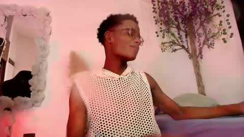 iamandrey_ online show from May 15, 1:23 am