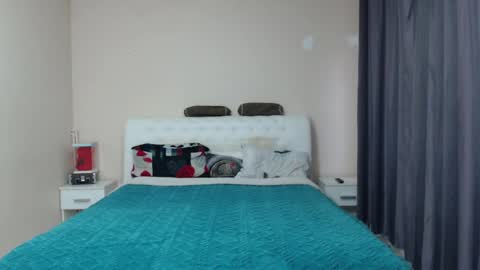 Snapshot of iamdaddyissues chatting on January 31, 8:32 am Alice online show from January 31, 8:32 am