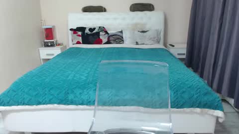 Snapshot of iamdaddyissues chatting on February 3, 10:47 am Alice online show from February 3, 10:47 am