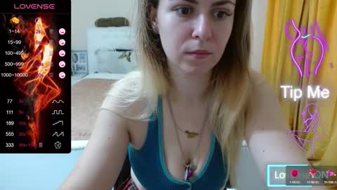 Snapshot of iamdaddyissues chatting on September 29, 7:13 am Alice online show from September 29, 7:13 am