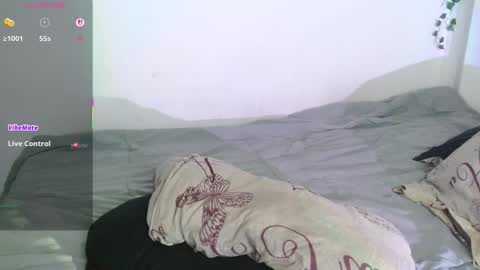 Snapshot of iamdani01 chatting on February 3, 6:22 am iamdani01 online show from February 3, 6:22 am