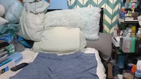 Snapshot of iamissac chatting on February 1, 9:57 pm IAmIssac - Issac Dimitri online show from February 1, 9:57 pm