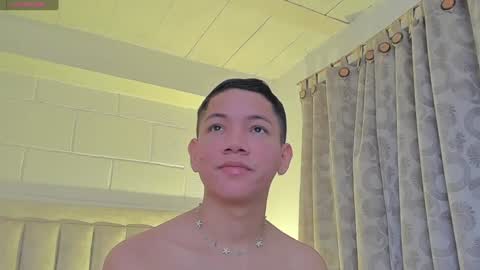 Juliiiiian online show from February 5, 11:12 am