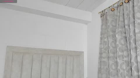 Juliiiiian online show from February 8, 11:12 am