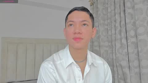 Juliiiiian online show from February 14, 11:21 am