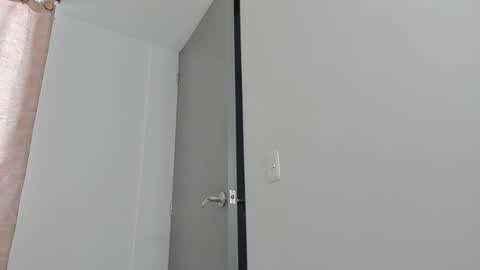 Juliiiiian online show from February 21, 2:48 pm