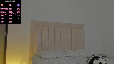 Juliiiiian online show from September 20, 11:33 am