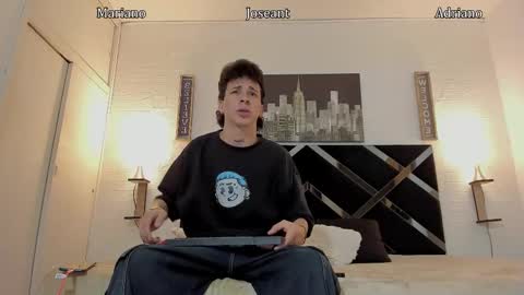 Snapshot of iammariano chatting on October 22, 5:08 am Mariano online show from October 22, 5:08 am