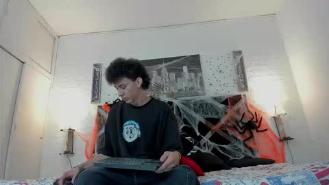 Snapshot of iammariano chatting on October 29, 5:31 am Mariano online show from October 29, 5:31 am