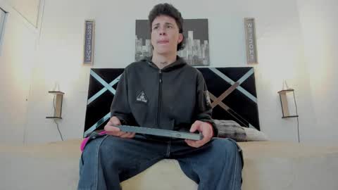 Snapshot of iammariano chatting on November 19, 4:01 am Mariano online show from November 19, 4:01 am