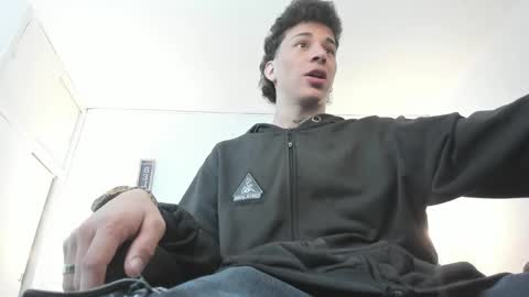 Snapshot of iammariano chatting on November 21, 4:00 am Mariano online show from November 21, 4:00 am