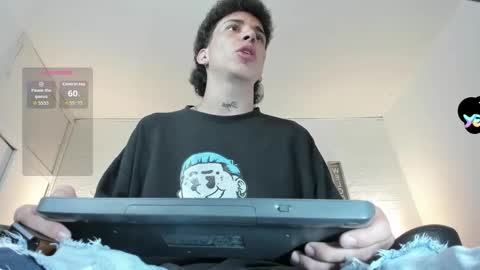 Snapshot of iammariano chatting on December 2, 3:23 am Mariano online show from December 2, 3:23 am