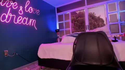 Nayuta online show from February 25, 8:30 pm