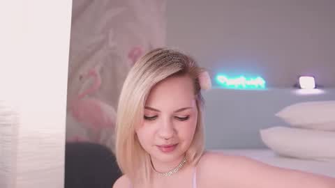 Nina  online show from November 28, 8:00 pm